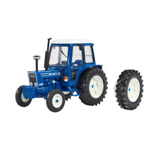 Load image into Gallery viewer, Britians Ford 7600 With Duel Rear Wheels 43371