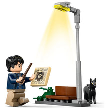 Load image into Gallery viewer, LEGO Harry Potter 76446 Knight Bus Adventure Set