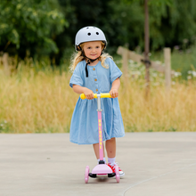 Load image into Gallery viewer, Boldcube Teeny 3 Wheel Scooter Pink