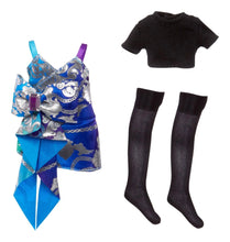 Load image into Gallery viewer, Rainbow High Junior High Special Edition Holly De'Vious Posable Fashion Doll