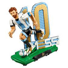 Load image into Gallery viewer, LEGO Editions 43015 Football Legend: Lionel Messi Set