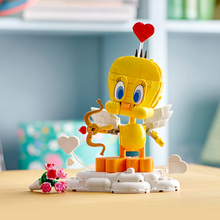 Load image into Gallery viewer, Lego Looney Tunes Sweetheart Tweety Bird Figure 40824