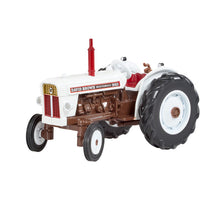 Load image into Gallery viewer, Britains 1:32 Heritage David Brown 990 Selectamatic 43415
