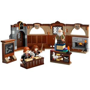 LEGO Harry Potter 76442 Hogwarts Castle: Charms Class Set