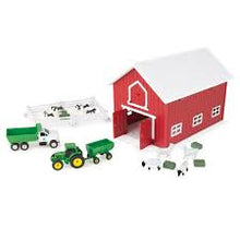 Load image into Gallery viewer, Britains John Deere 24 Piece Farm Playset 1.64 scale 47333
