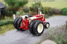 Load image into Gallery viewer, Britains 43412 Case Ih Farmall 1206 Tractor 1:32 Scale
