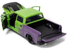 Load image into Gallery viewer, Jada 1:24 Hulk w/ 2014 RAM 1500 Pickup Truck -- Marvel The Avengers
