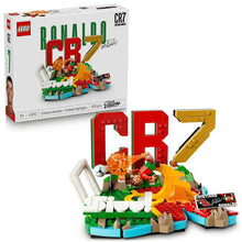 Load image into Gallery viewer, LEGO Editions 43012 Football Highlights: Cristiano Ronaldo Set
