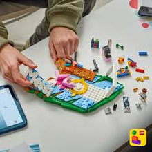 Load image into Gallery viewer, LEGO Editions 43011 Football Highlights: Lionel Messi Set
