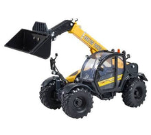 Load image into Gallery viewer, Britains 43395 New Holland TH7.42 Telehandler 1:32 – Die-Cast Model with Functional Arm

