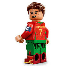 Load image into Gallery viewer, LEGO Editions 43012 Football Highlights: Cristiano Ronaldo Set
